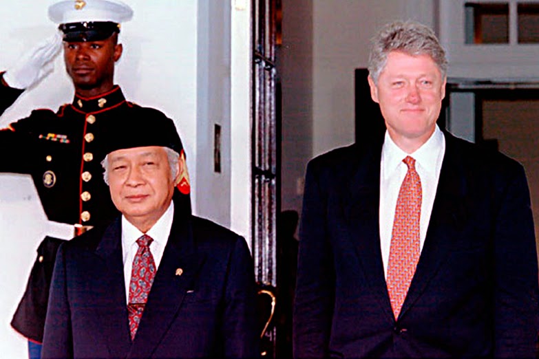 Suharto & Clinton - New Naratif