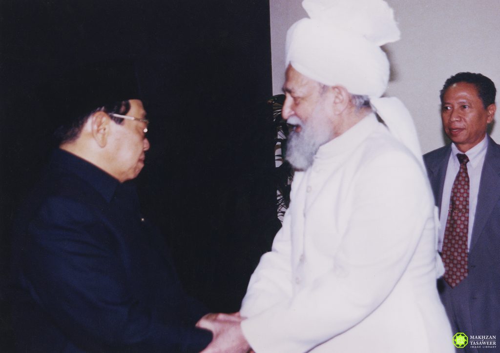 President Abdurrahman Wahid meeting KM4 28 June 2000 - New Naratif